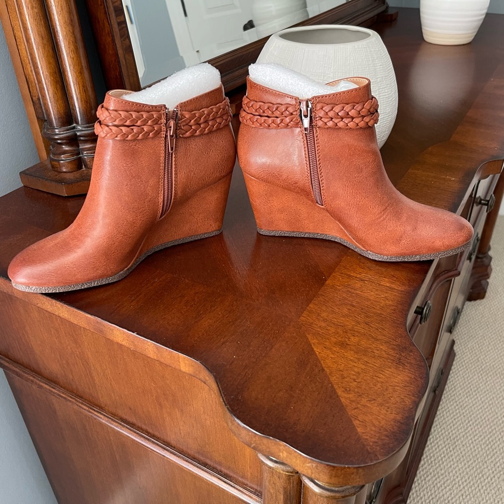 Tasseled bootie - Picture 4 of 4
